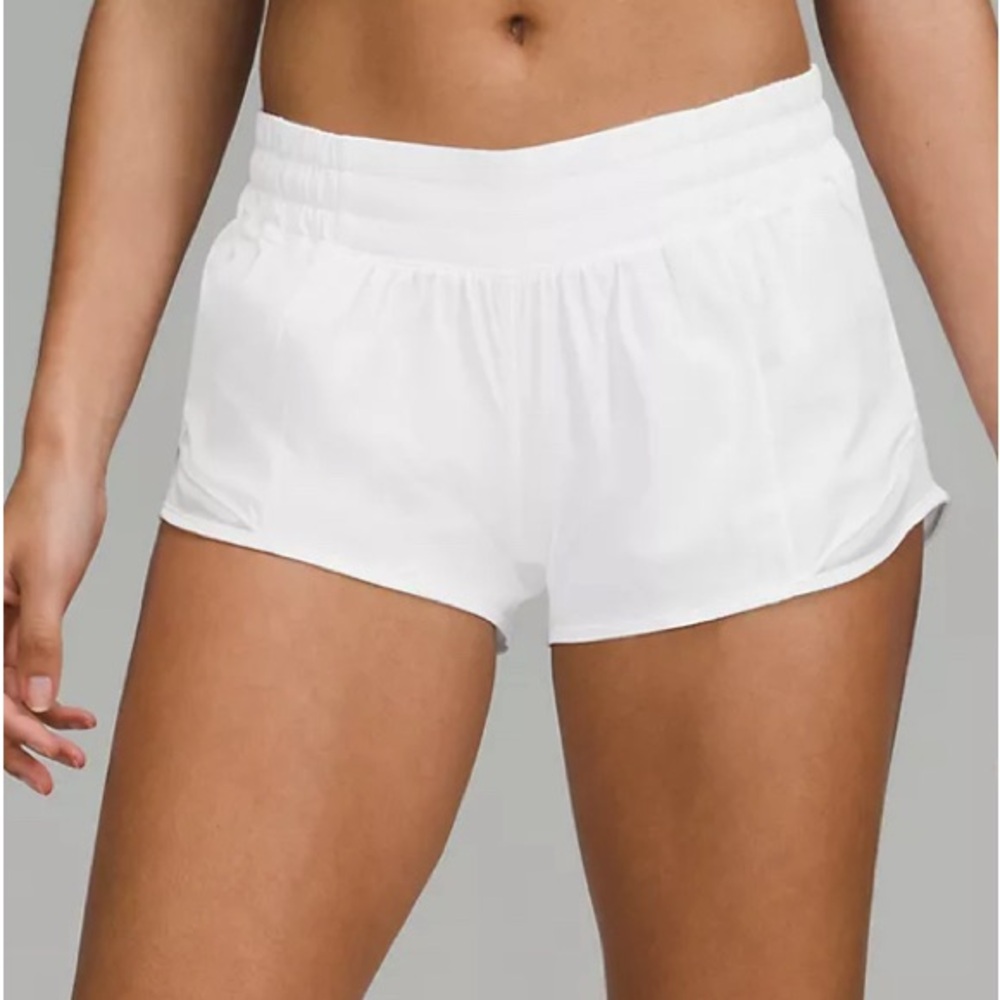 LULULEMON Hotty Hot shorts low rise 2.5" white